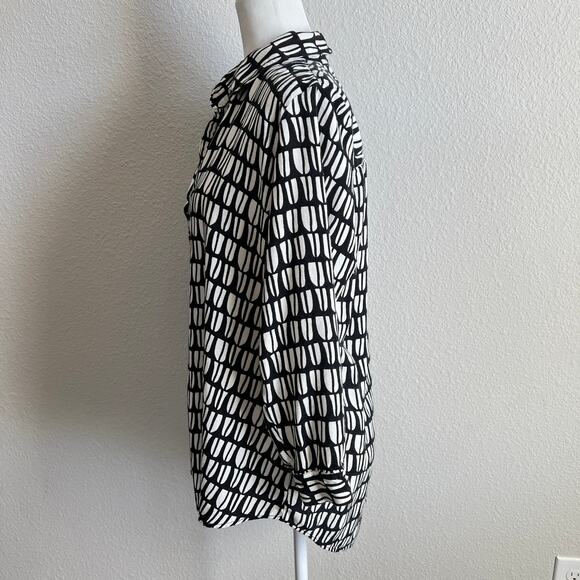 Rock Flower Paper 3/4 Sleeve V-neck Tunic Top Women's S Relaxed All Over Print - Picture 3 of 7